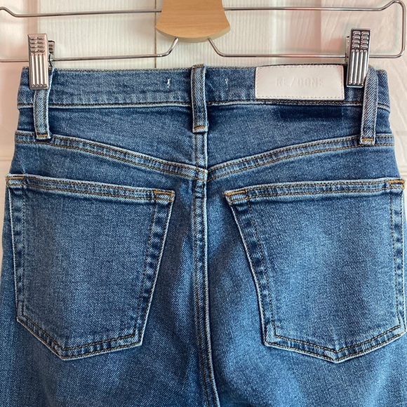 •RE/DONE Comfort Stretch High Rise Jean in Dusk Destroy - Picture 9 of 10